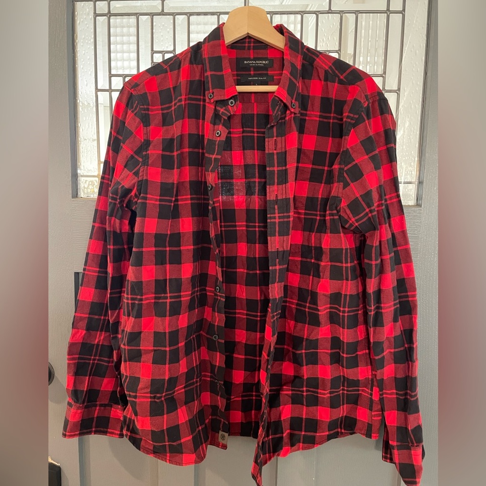 Banana Republic Men’s Red Luxe Flannel Long-Sleeved Shirt, Untucked Slim Fit, L